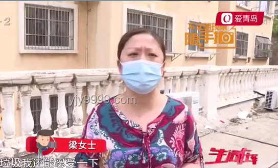 **母女频繁高空抛物，逼得邻居戴头盔出门：我的无奈与抗争之路**